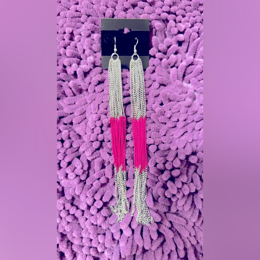 Fringe Earrings w/Pop Of Color